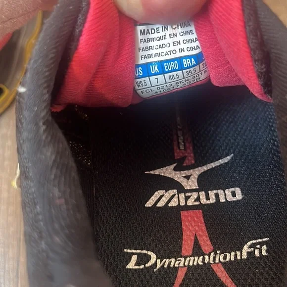 Mizuno Dynomotion Red & Yellow athletic Sneaker size 9.5 - Picture 13 of 13